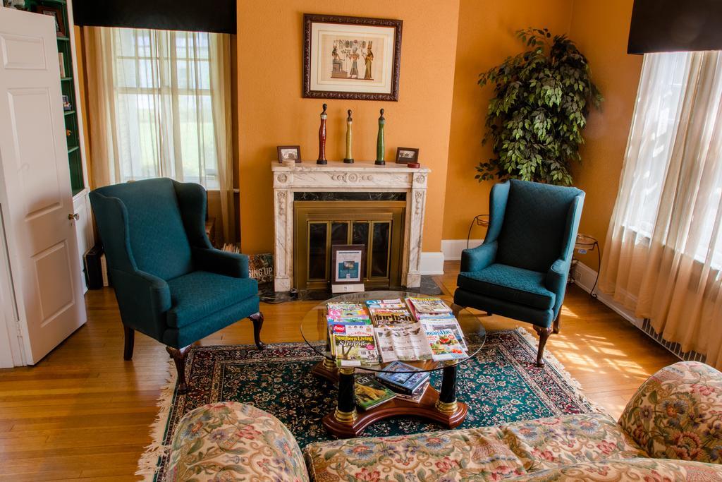 Morehead Manor Bed And Breakfast Durham Exterior foto