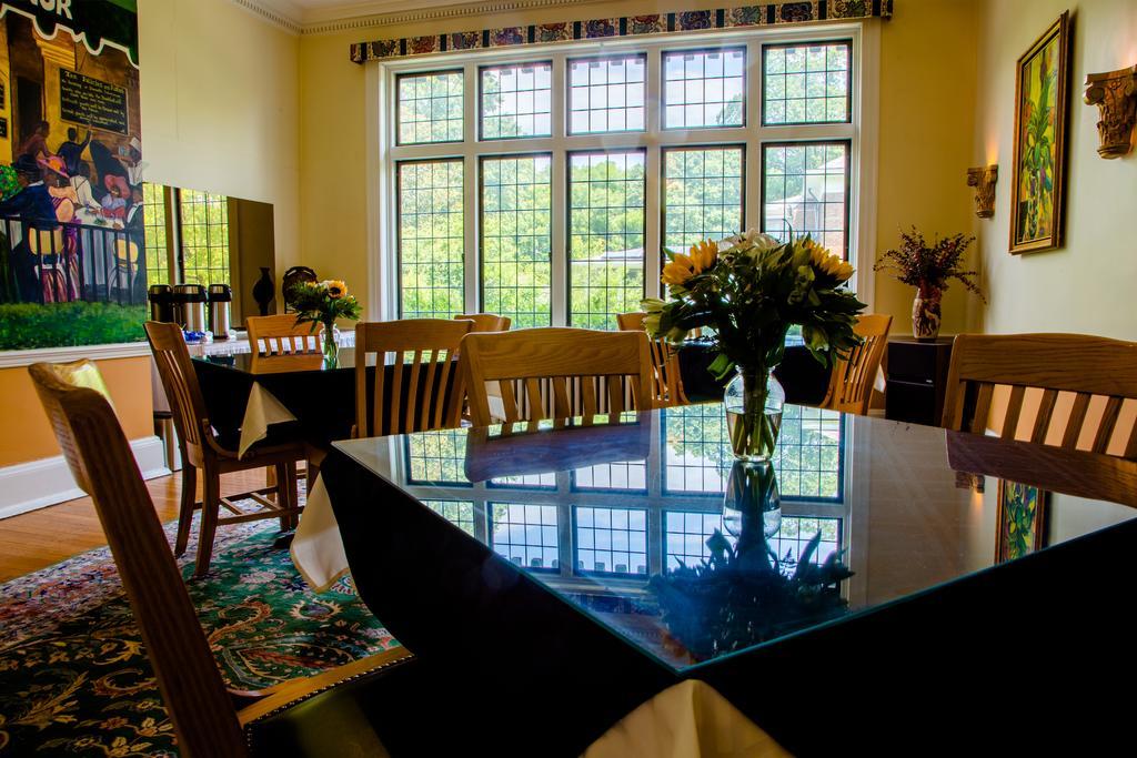 Morehead Manor Bed And Breakfast Durham Exterior foto